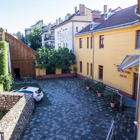 Boutique Hotel Sopianae-2